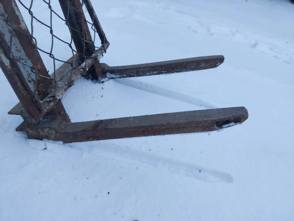 Lavahaarukka - Nostohaarukka / Myydään asiakkaan lukuun