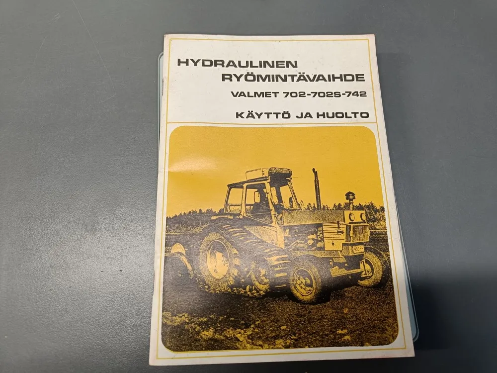 Valmet 702-7025-742 hydr. ryömintävaihde / Käyttö ja huolto