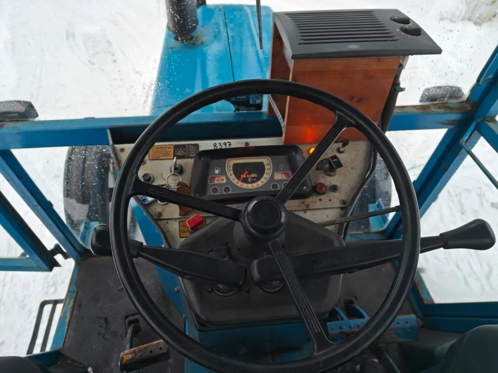 Ford 4110 traktori / Myydään asiakkaan lukuun - Katso video!