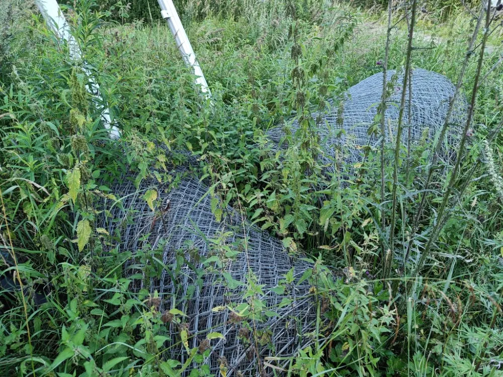 Verkkoaitaa n. 30x20m alalle / Myydään asiakkaan lukuun