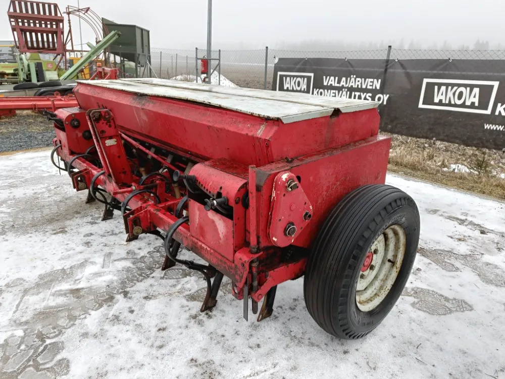 Juko K2 250cm kylvölannoitin / Laahavannas