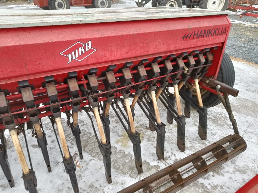 Juko K2 250cm kylvölannoitin / Laahavannas