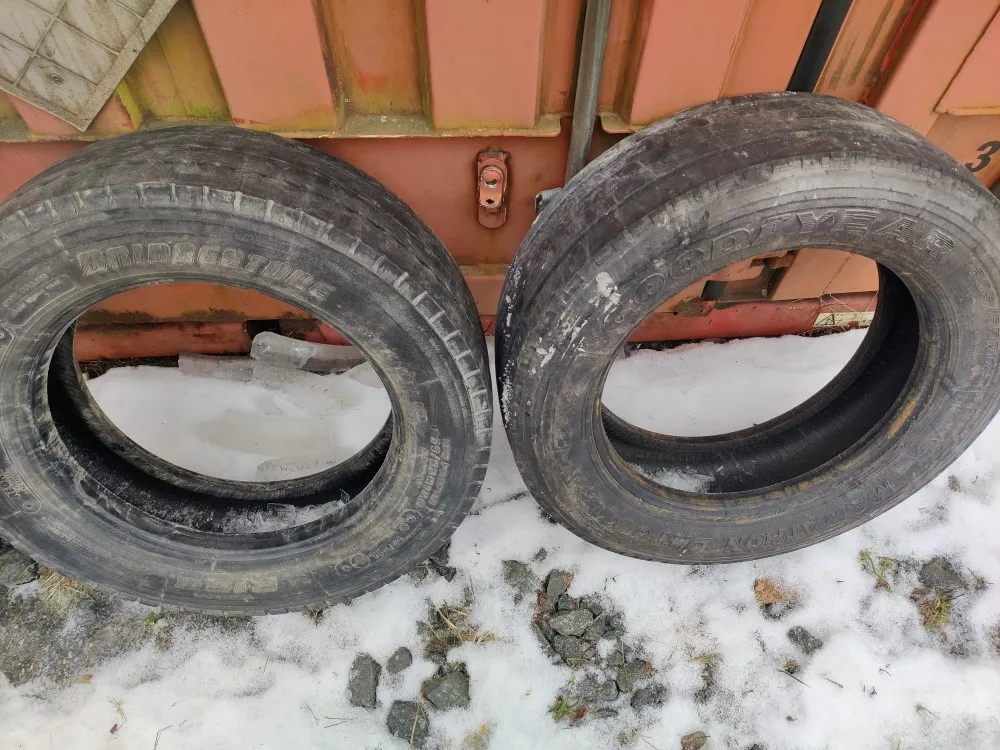 Renkaat 5kpl koko 205/65R17.5 /