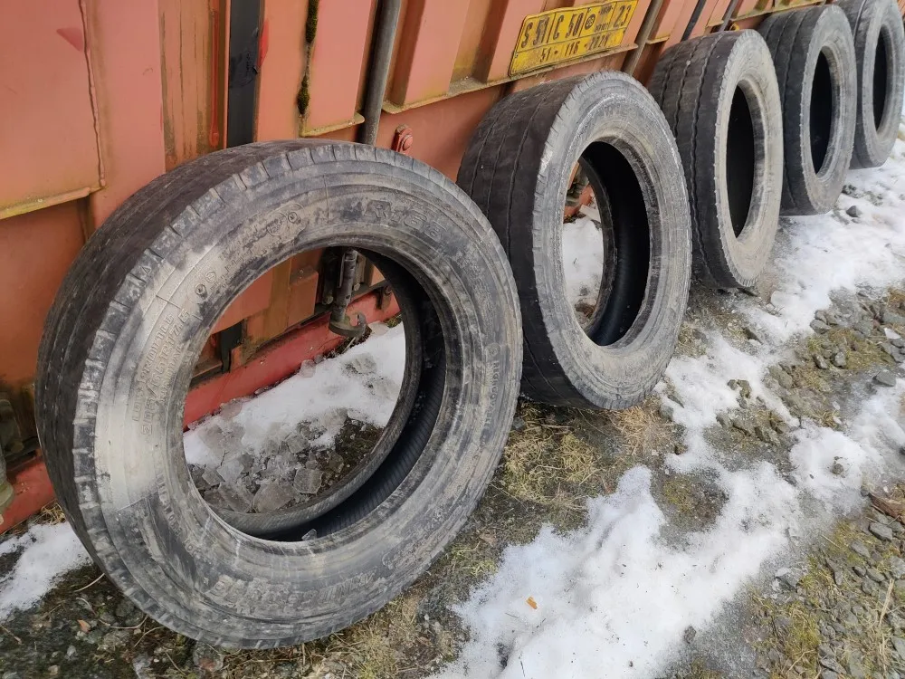 Renkaat 5kpl koko 205/65R17.5 /