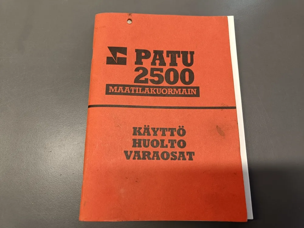 Patu 2500 maatilakuormain / Käyttö, huolto ja varaosaluettelo