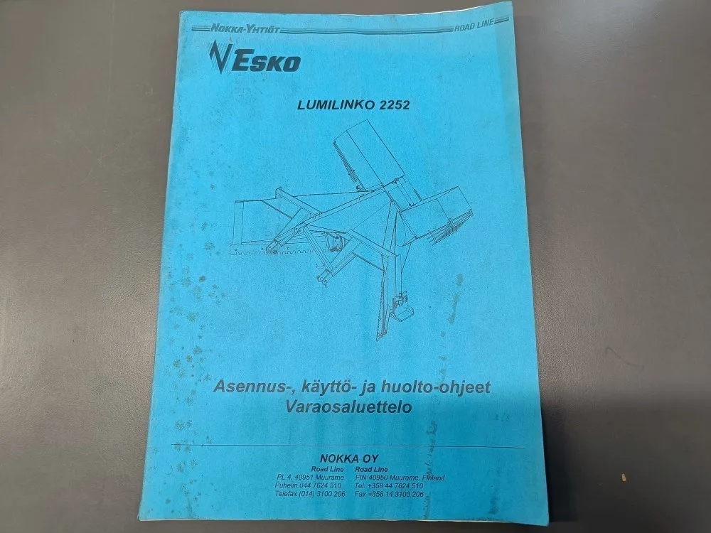 Esko lumilinko 2252 varaosaluettelo / Asennus-, käyttö- ja huolto-ohjeet