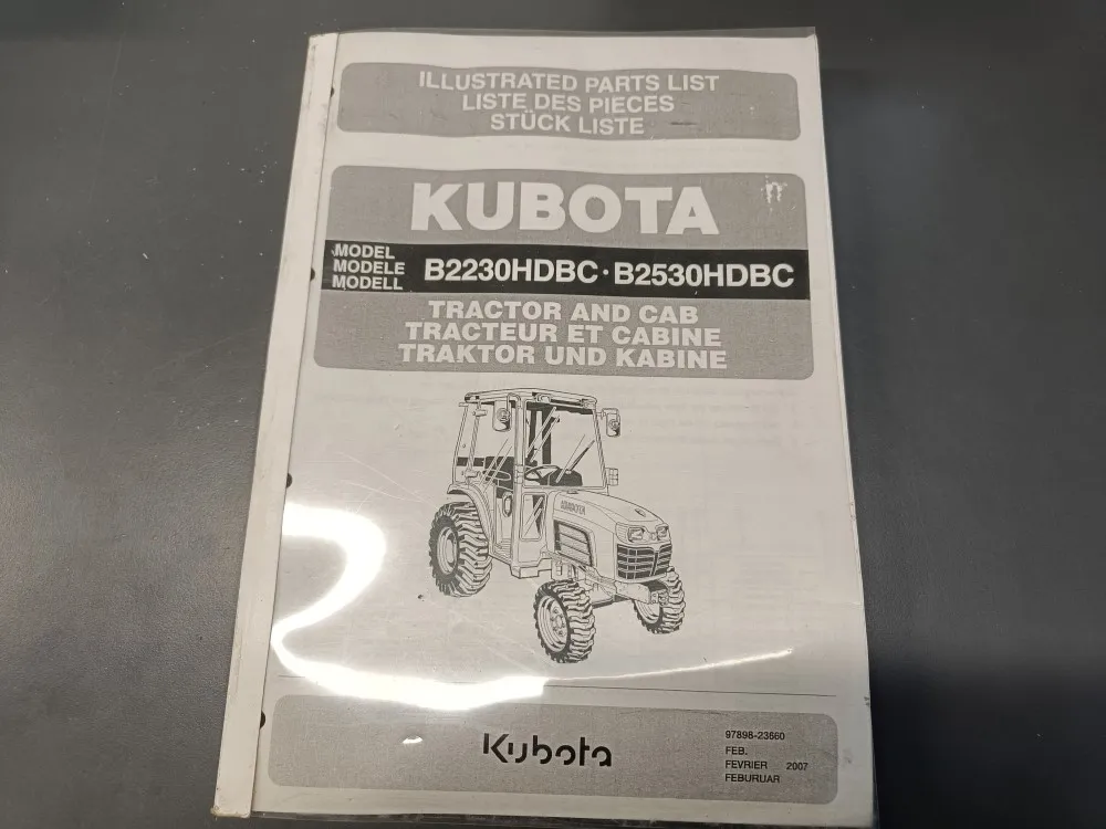 Kubota B2230HDBC ja B2530HDBC / Traktorin käyttöohjekirja