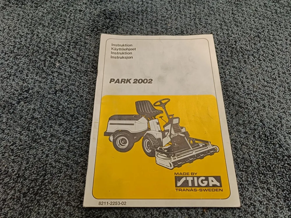 Stiga park 2002 / Ruohonleikkurin käyttöohjekirja
