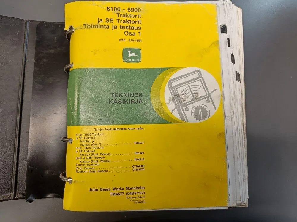 John Deere traktorit 6100-6900, SE-traktorit / Toiminta ja testaus, 2 kansiota