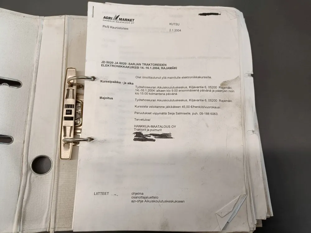 John Deere 5020 ja 6020 elektroniikkakurssi / Kansio