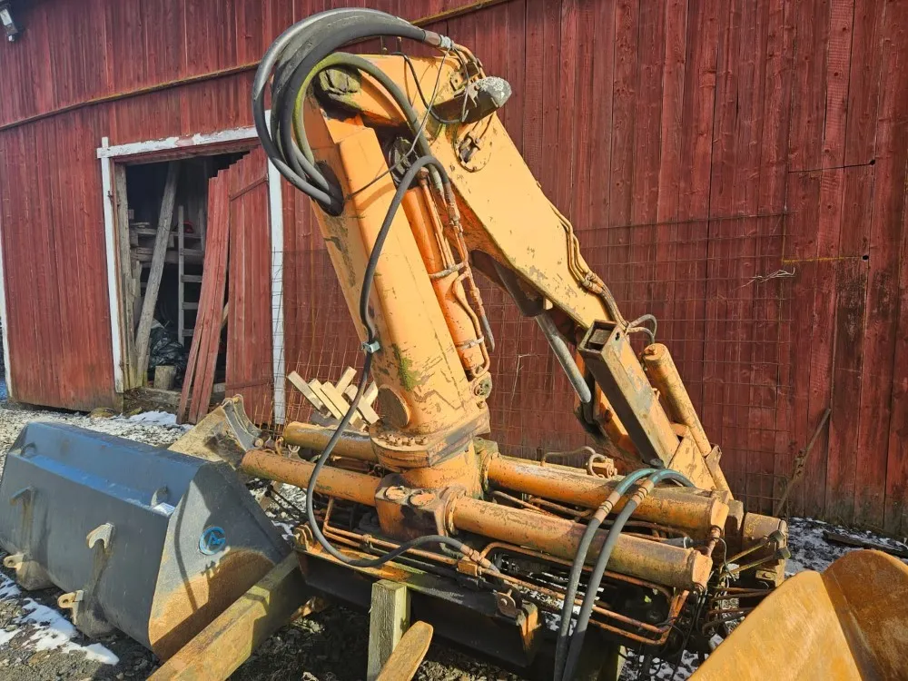 Hiab 1165 nosturi hydraulijatkolla / tuppisovitteet, myydään asiakkaan lukuun