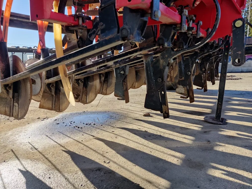 Simulta Junkkari kylvölannoitin 250cm / kiekkovantaat takana, alumiinikannet
