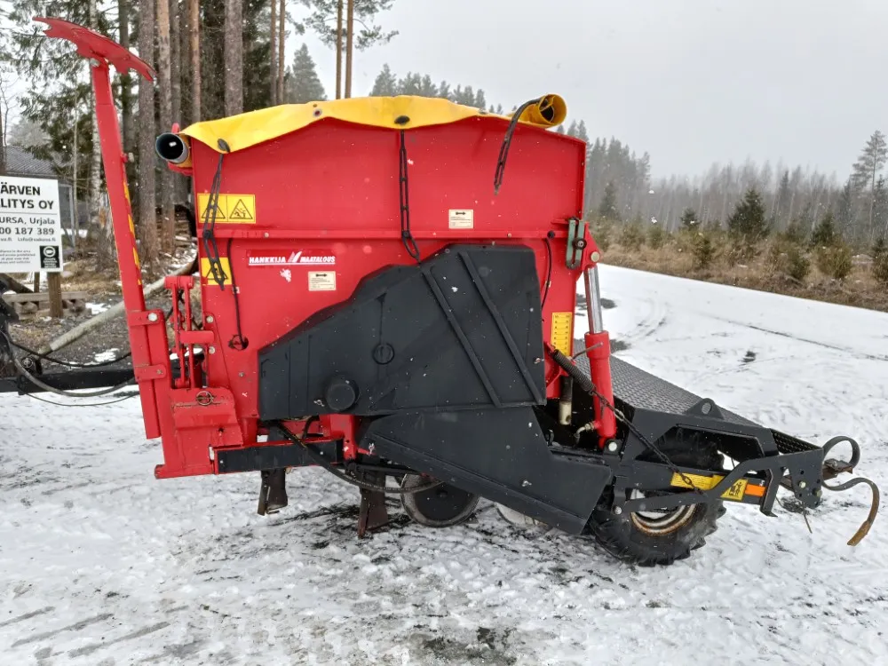 Junkkari Simulta S3000T / takapyöräkone kiekkovantailla
