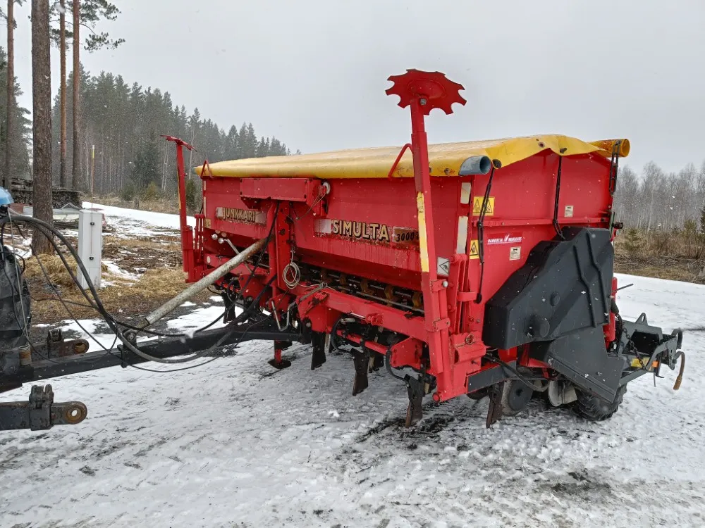 Junkkari Simulta S3000T / takapyöräkone kiekkovantailla