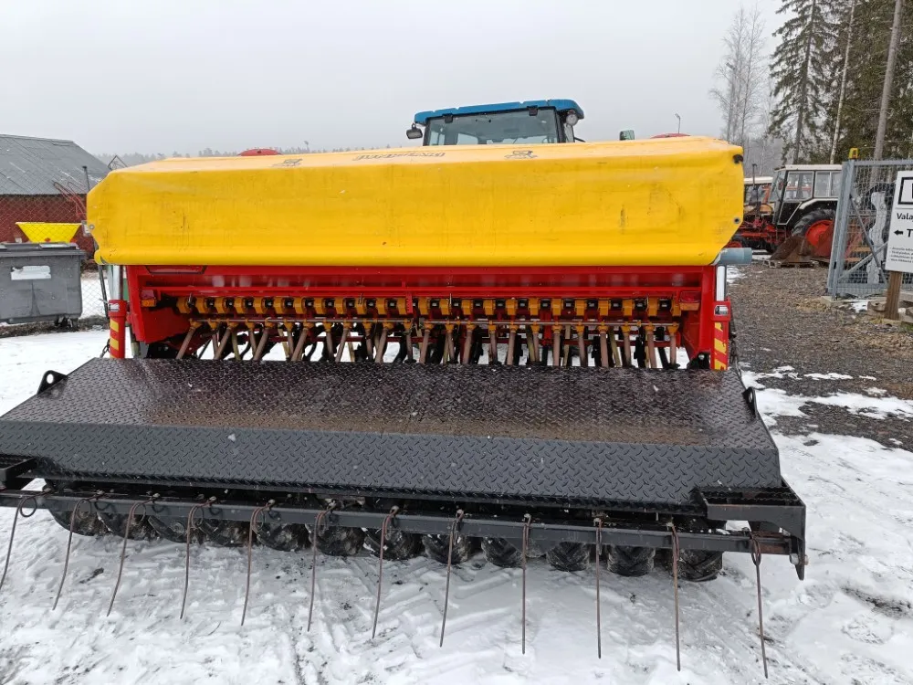 Junkkari Simulta S3000T / takapyöräkone kiekkovantailla