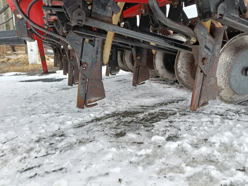 Junkkari Simulta S3000T / takapyöräkone kiekkovantailla