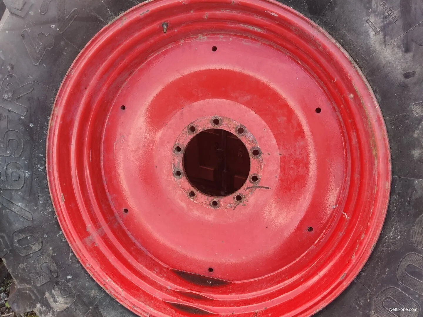 Fendt 818 takarenkaat vanteineen / rengaskoko 650/65R42 Pirelli renkaat