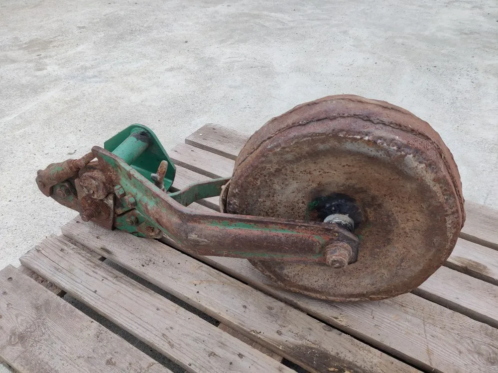 Tukipyörä Kverneland E8 paluuauraan /