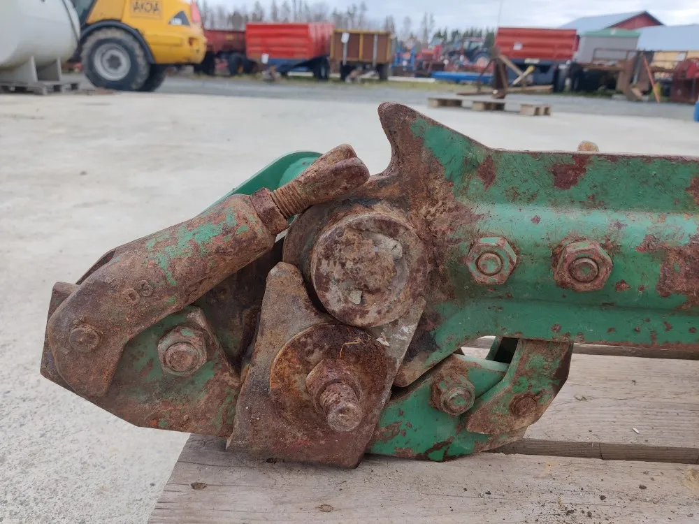 Tukipyörä Kverneland E8 paluuauraan /