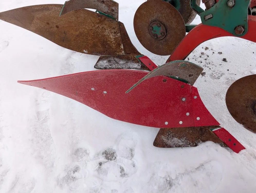 Kverneland AD85 Variomat 4-siipinen / Hydraulinen viilunsäätö, katso video!