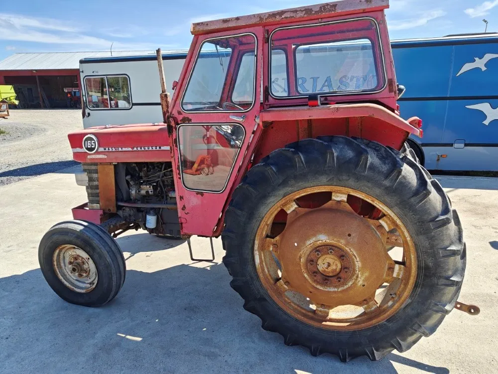 Massey Ferguson 165 Multi Power / Katso video!