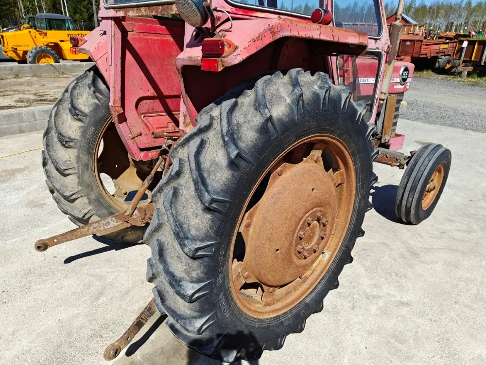 Massey Ferguson 165 Multi Power / Katso video!