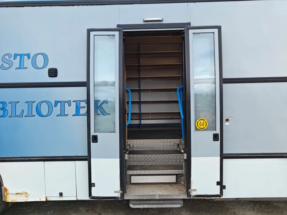 Volvo B10M kirjastoauto - Kori Libris 310 / Hyvät varusteet - Katsastettu 1/25 - VIDEO