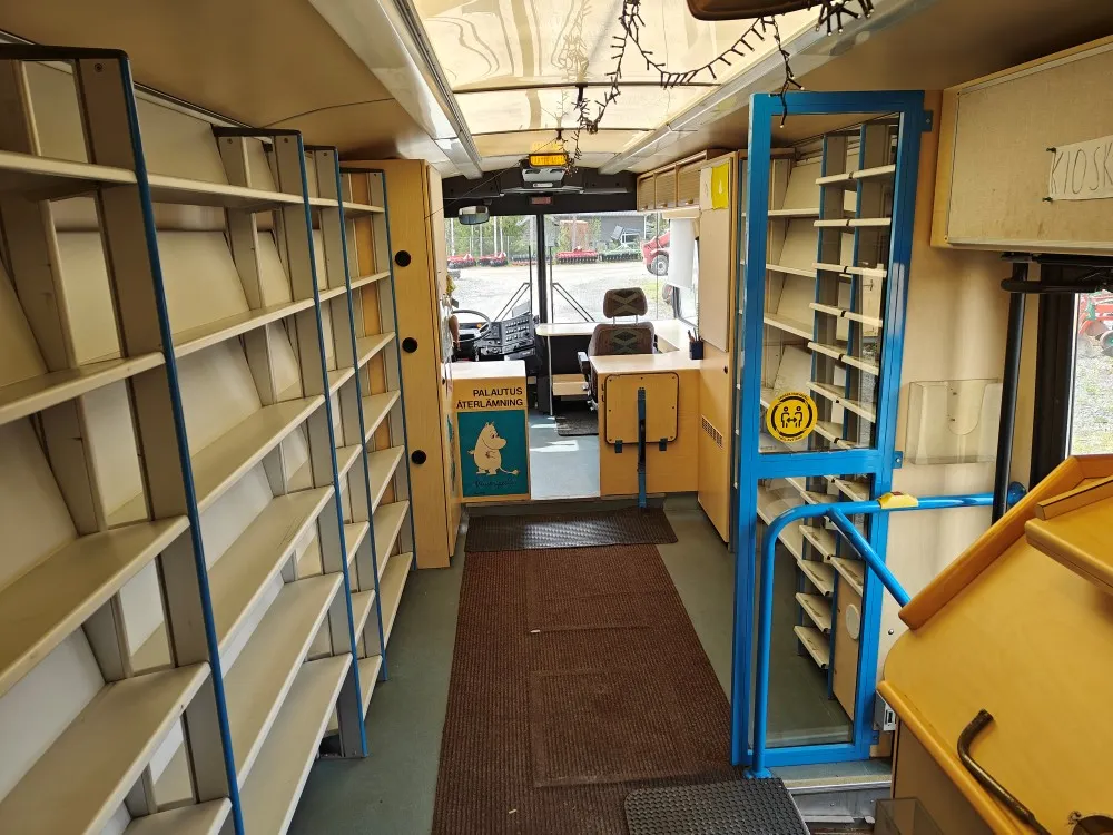 Volvo B10M kirjastoauto - Kori Libris 310 / Hyvät varusteet - Katsastettu 1/25 - VIDEO