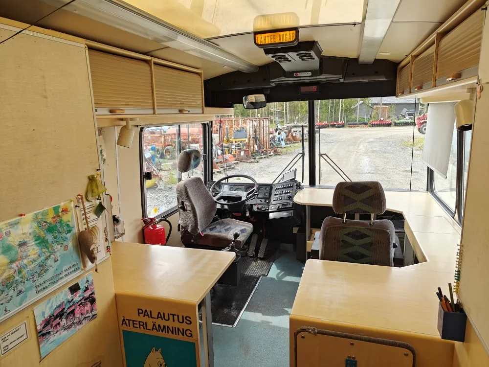 Volvo B10M kirjastoauto - Kori Libris 310 / Hyvät varusteet - Katsastettu 1/25 - VIDEO