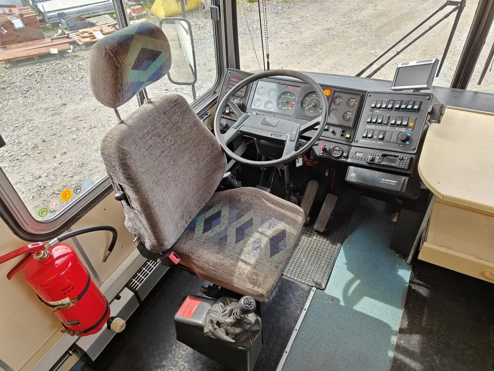 Volvo B10M kirjastoauto - Kori Libris 310 / Hyvät varusteet - Katsastettu 1/25 - VIDEO