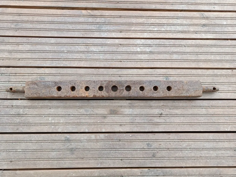 Vetokarttu pituus 800mm päät 22mm / Keskireikä 23mm