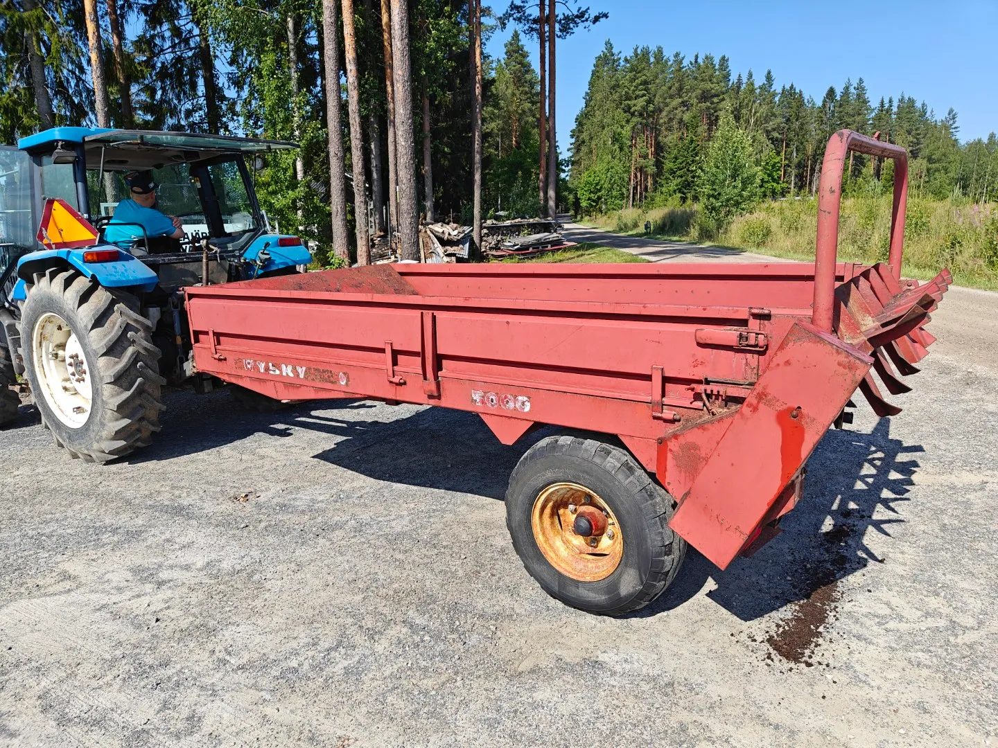 Rysky 5000 yleisperävaunu / Lantakärry - Katso video!