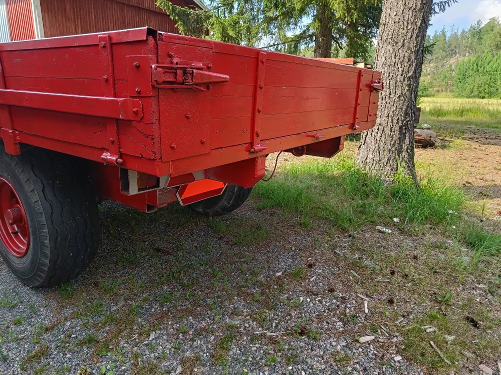 Kipa kippikärry 1-akselinen / Kantavuus 7000kg, siisti kärry