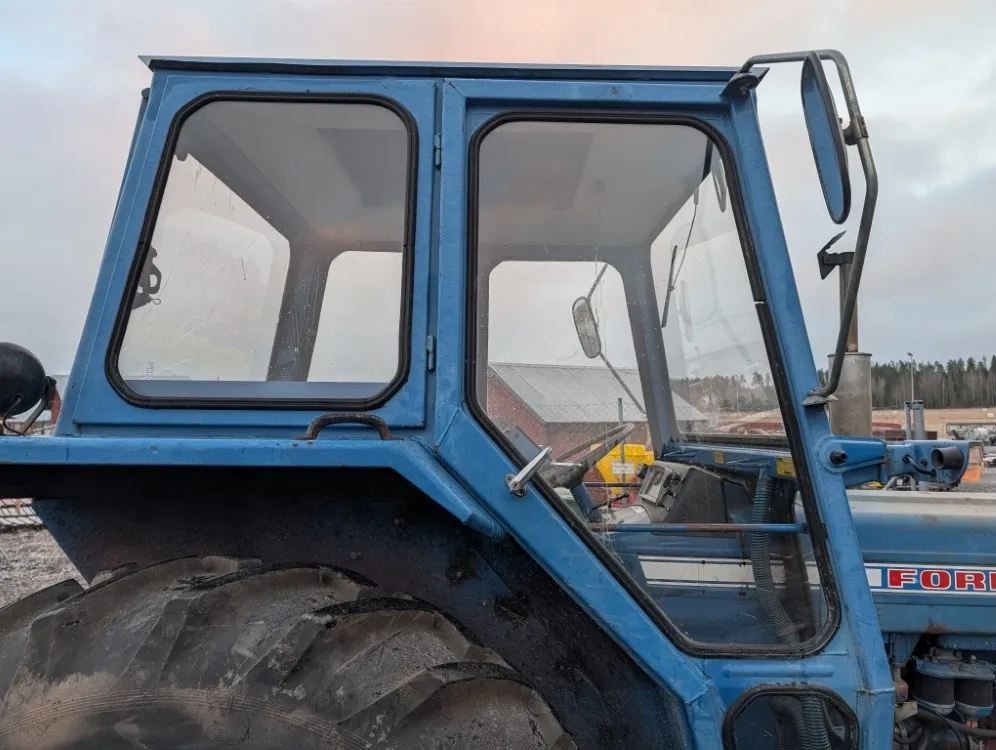 Ford 5000 traktori / Alkuperäiskuntoinen - Katso video!