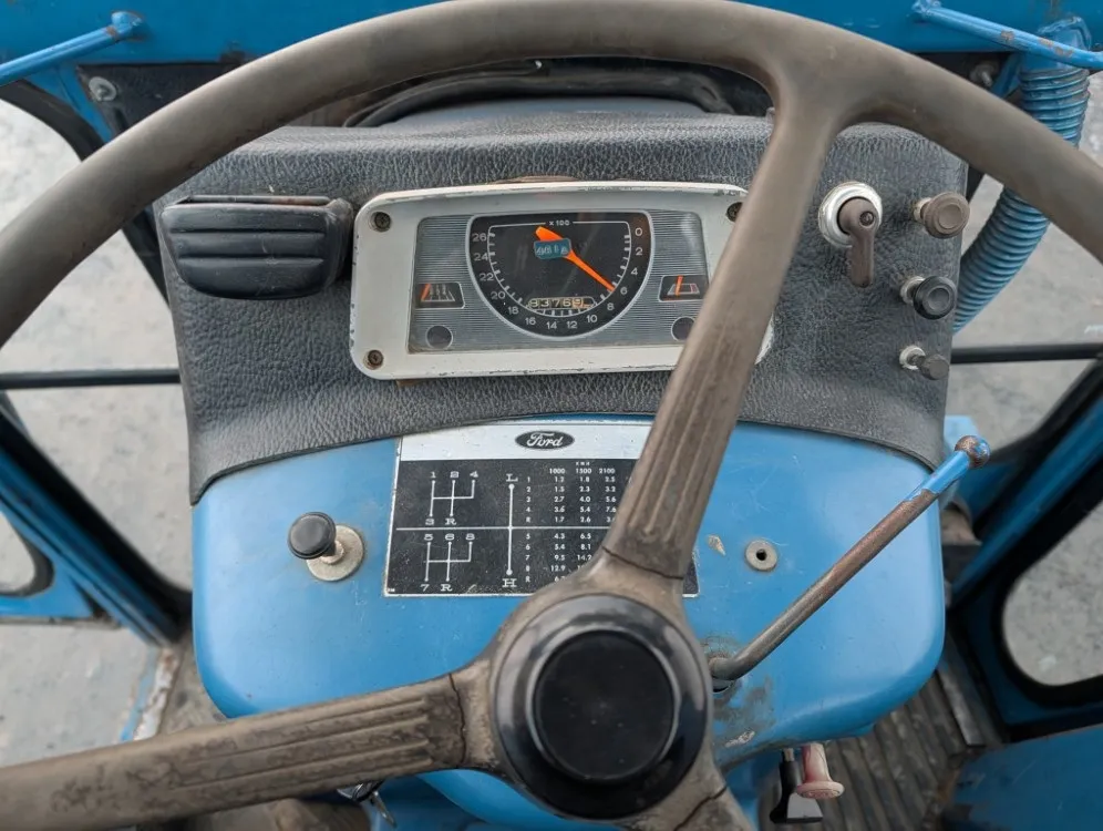 Ford 5000 traktori / Alkuperäiskuntoinen - Katso video!