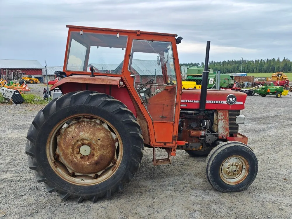 Massey Ferguson 165S traktori / alvillinen kone, Katso video!