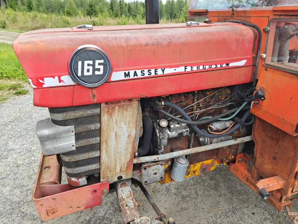 Massey Ferguson 165S traktori / alvillinen kone, Katso video!