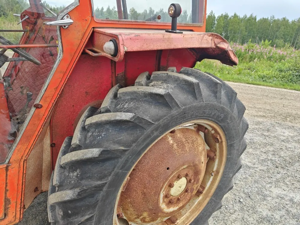 Massey Ferguson 165S traktori / alvillinen kone, Katso video!