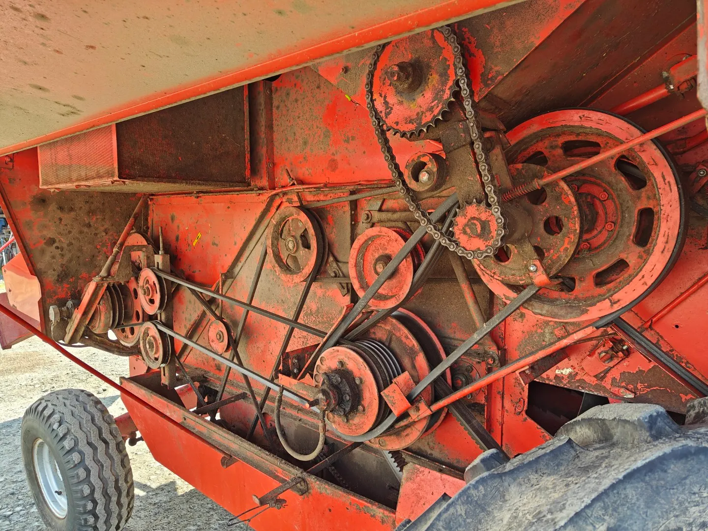 Deutz Fahr M1080 leikkuupuimuri / Hytillinen - Katso video!