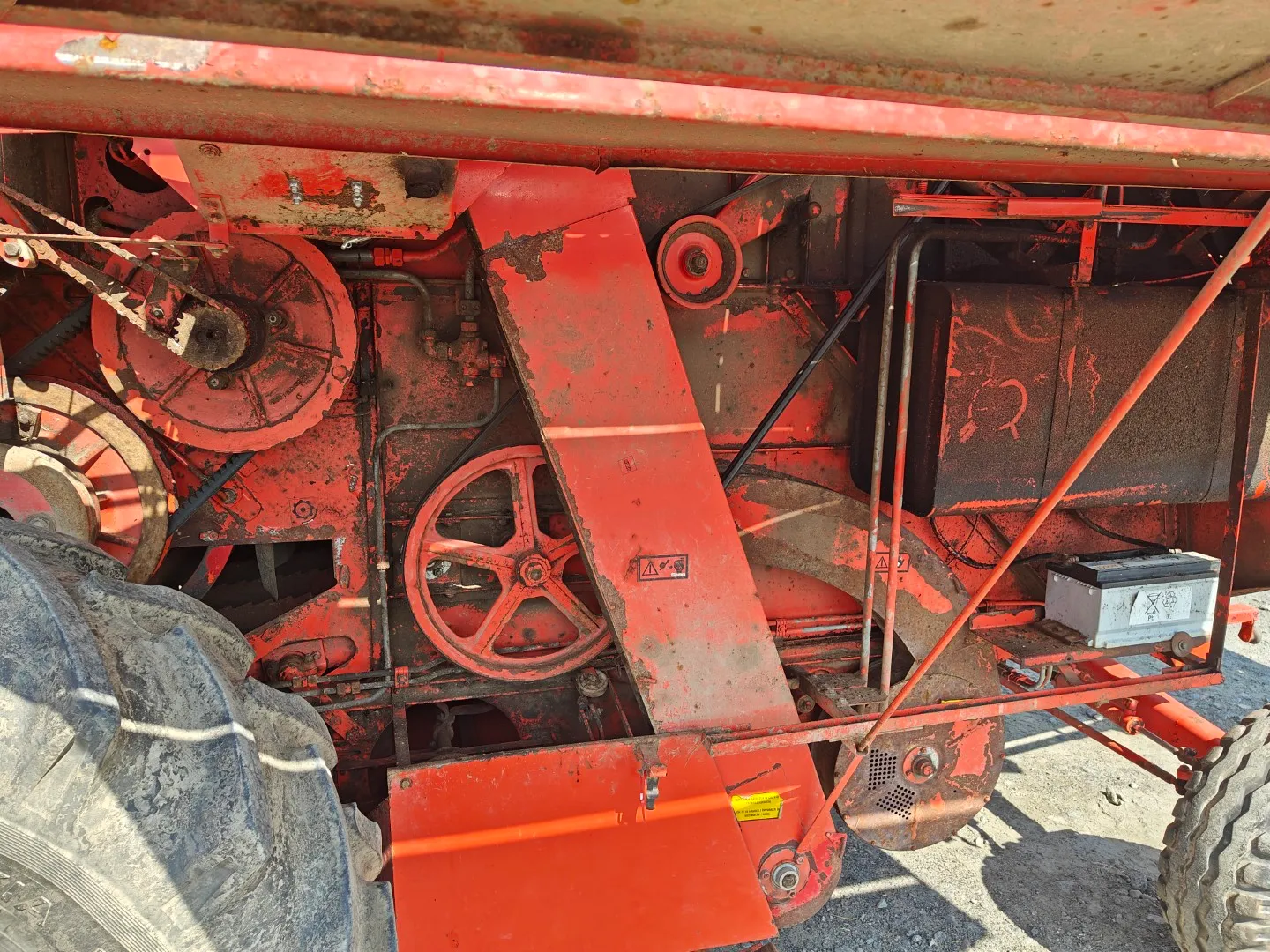 Deutz Fahr M1080 leikkuupuimuri / Hytillinen - Katso video!
