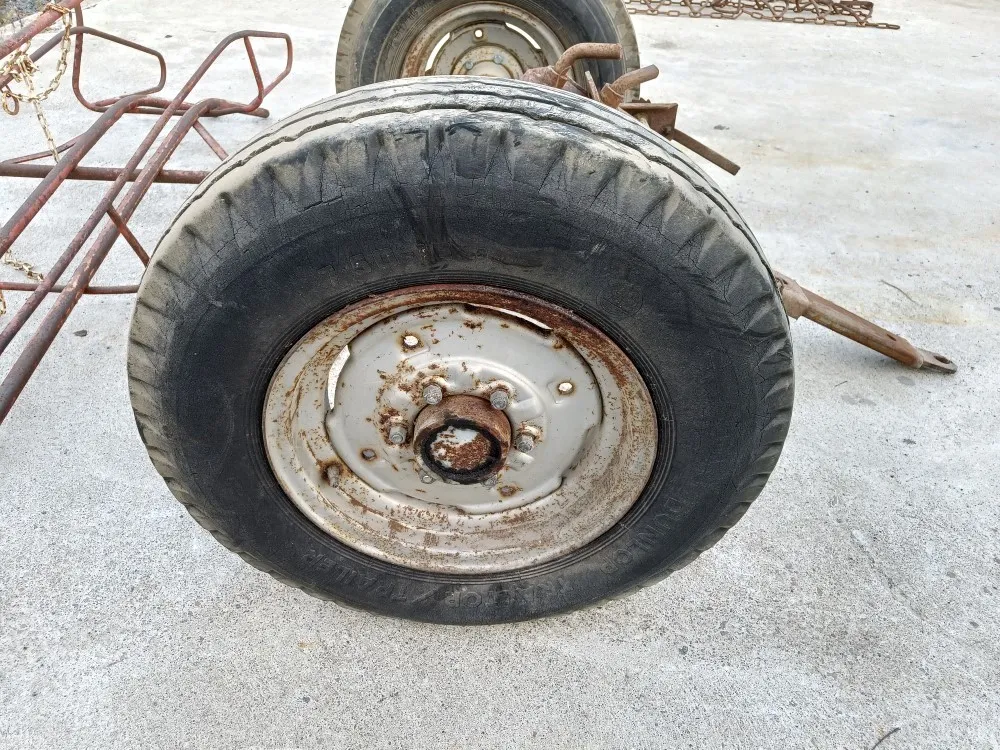 Paalirata ja Tuhti väliakseli / Welger AP400 paalaimesta