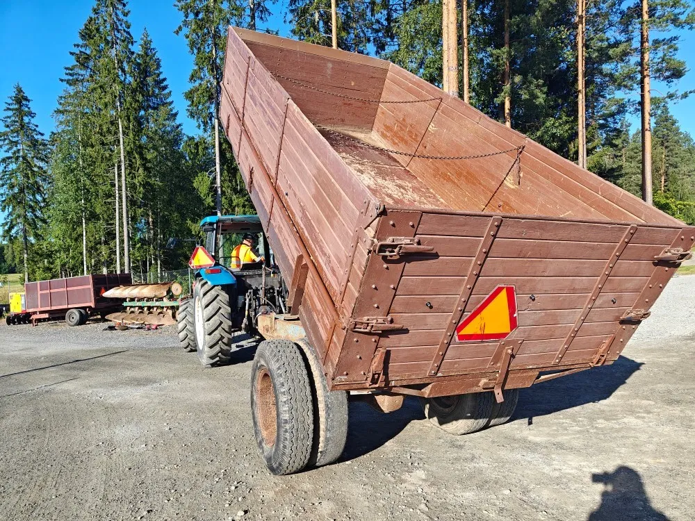 Kippikärry 1-akselinen / Puulaidat ja vaneripohja, katso video!