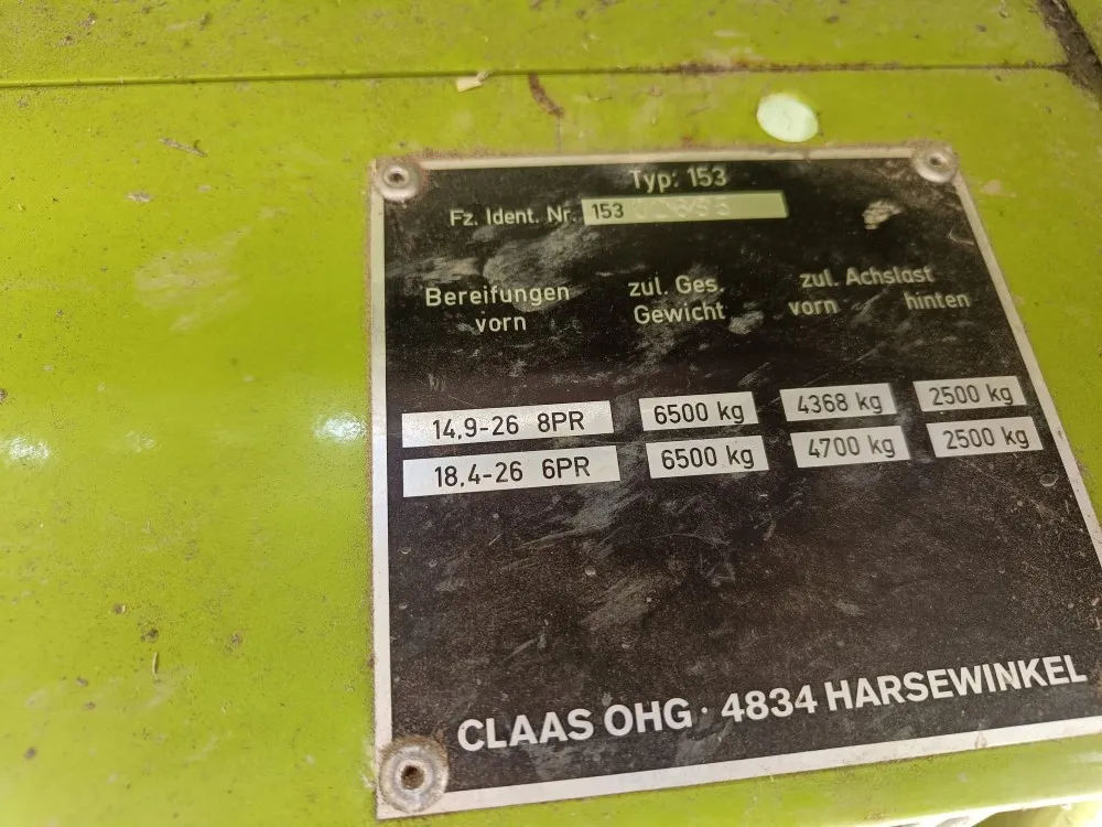 Claas Dominator 48S leikkuupuimuri / Hydraulisella torvella