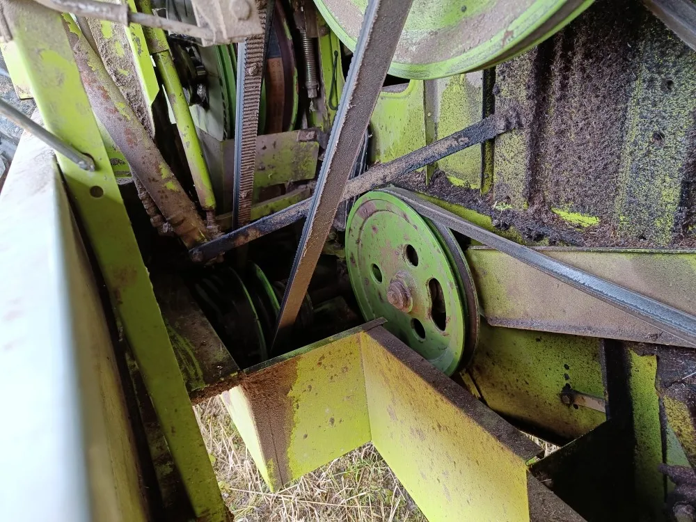 Claas Dominator 48S leikkuupuimuri / Hydraulisella torvella