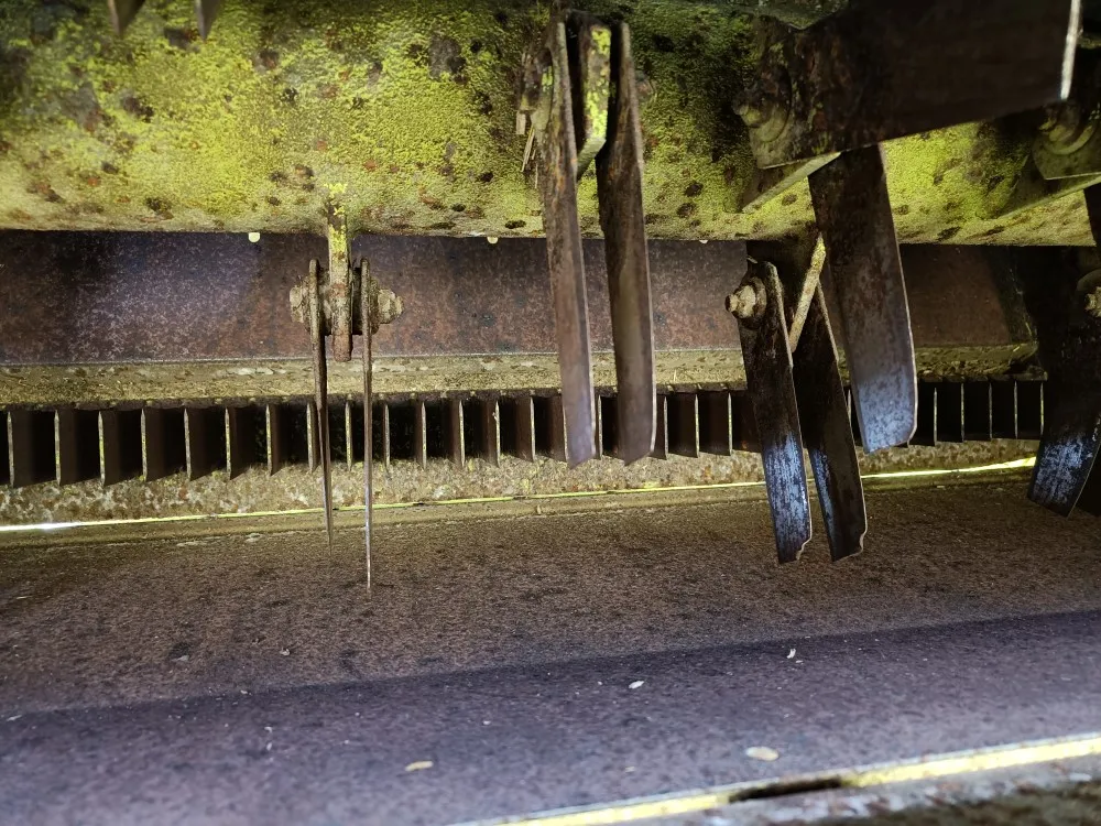 Claas Dominator 48S leikkuupuimuri / Hydraulisella torvella
