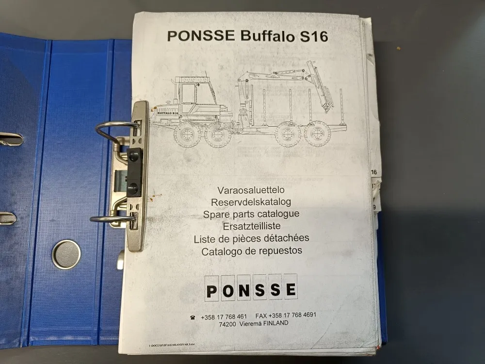 Ponsse buffalo S16 metsäkoneen / Varaosaluottelo, kaksi kansiollista
