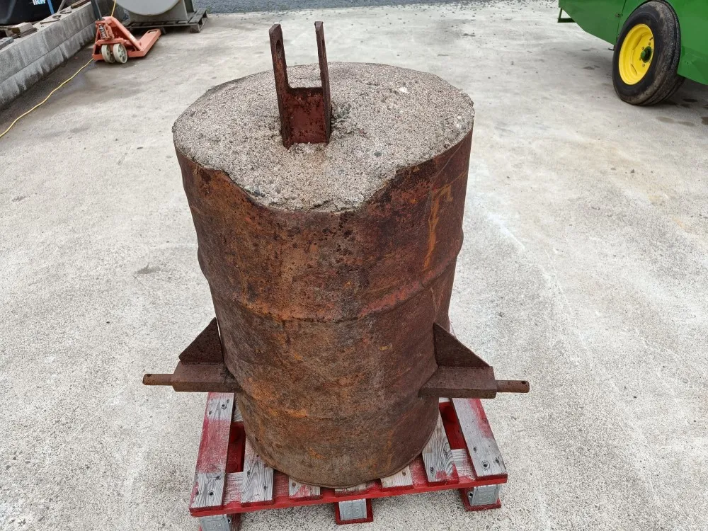 Takapaino traktoriin 547kg /