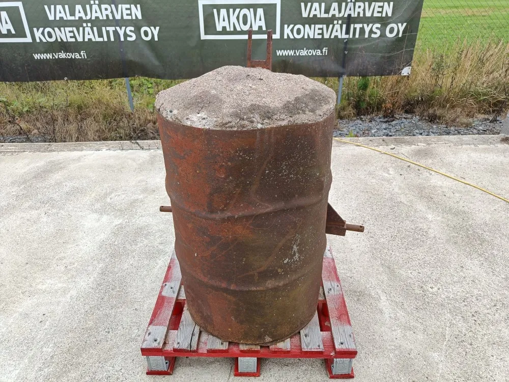 Takapaino traktoriin 547kg /