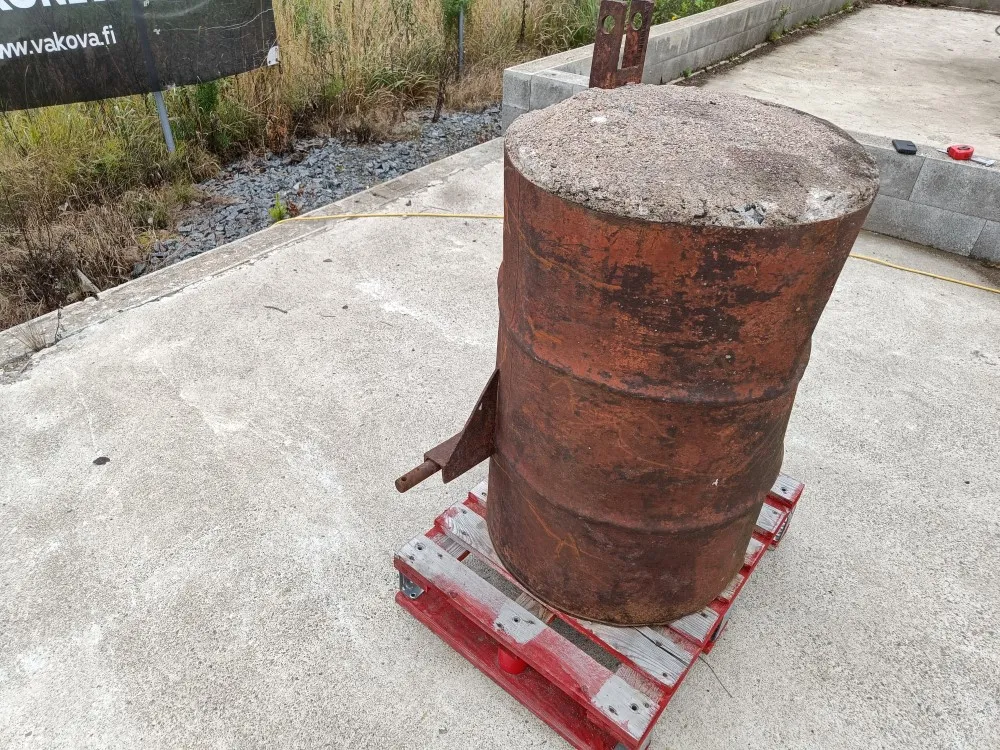 Takapaino traktoriin 547kg /