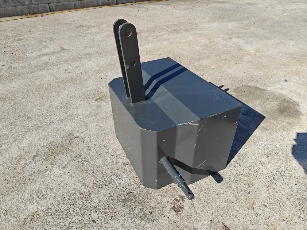 Pomarol 300kg vastapaino / etupaino / KAT 2/ CAT 2 kiinnitys